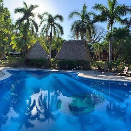 Отель Mal Pais Surf Camp Playa Santa Teresa  Экстерьер фото