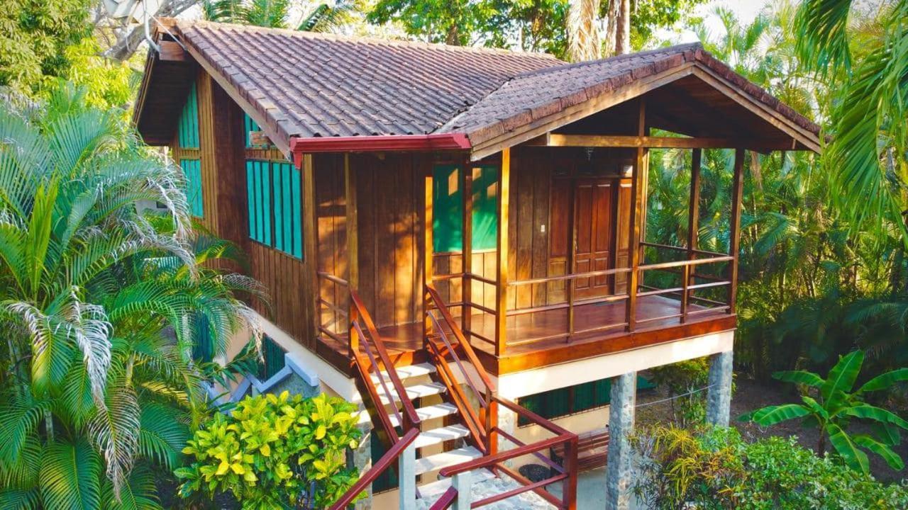 Отель Mal Pais Surf Camp Playa Santa Teresa  Номер фото