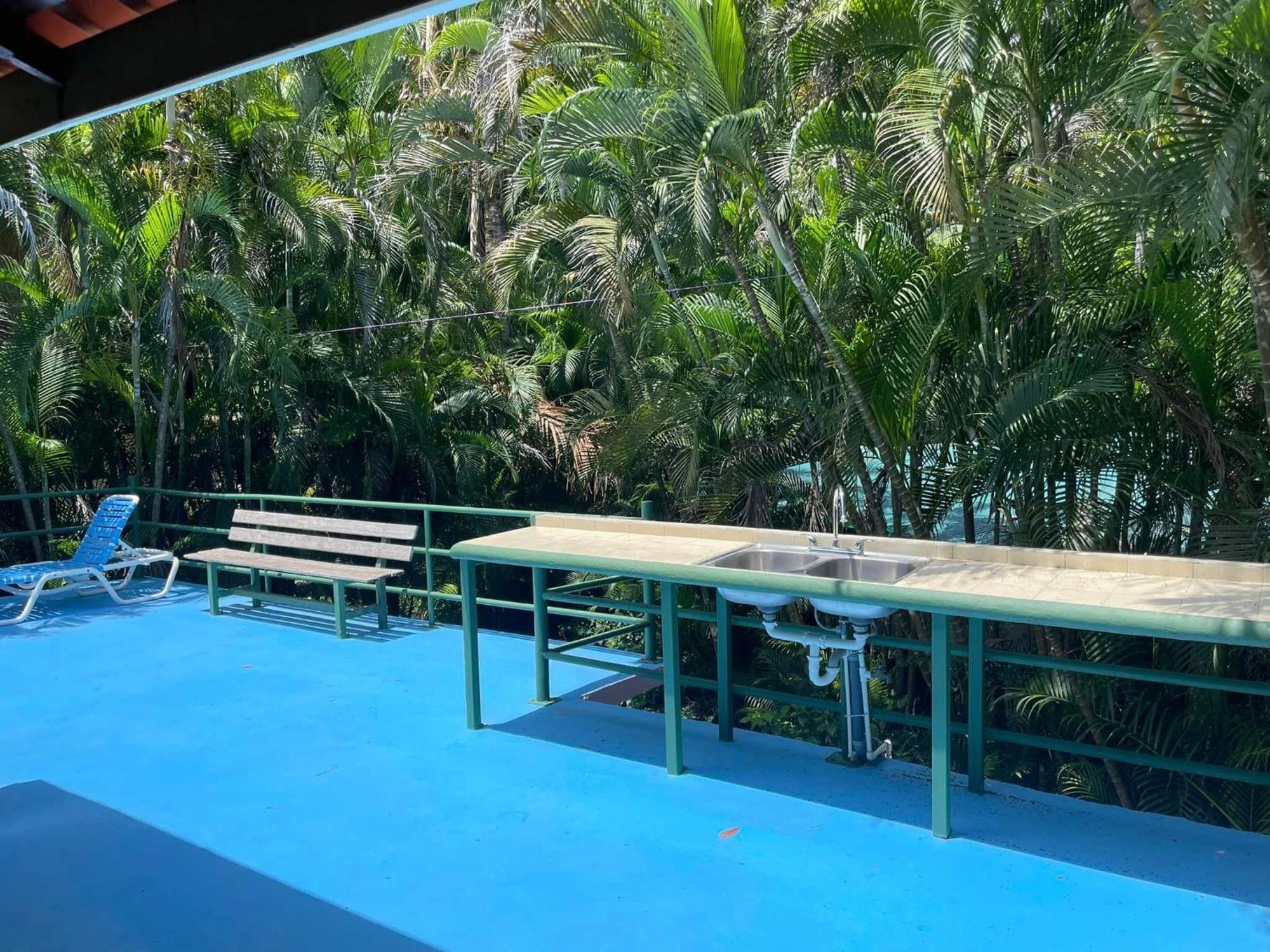 Отель Mal Pais Surf Camp Playa Santa Teresa  Номер фото